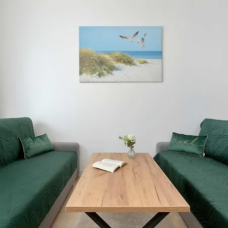 Apartamento 2-bedroom Family With Parking And Balcony By Renters