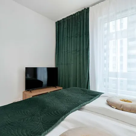 Apartamento 2-bedroom Family With Parking And Balcony By Renters