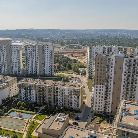 Apartamento 2-bedroom Family With Parking And Balcony By Renters *